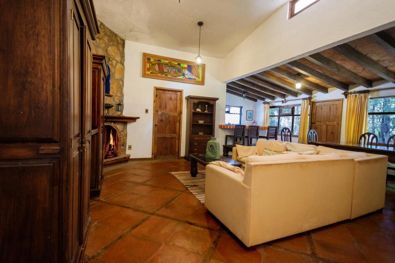 Lago Sol Hotel & Suites Tzintzuntzán Eksteriør bilde