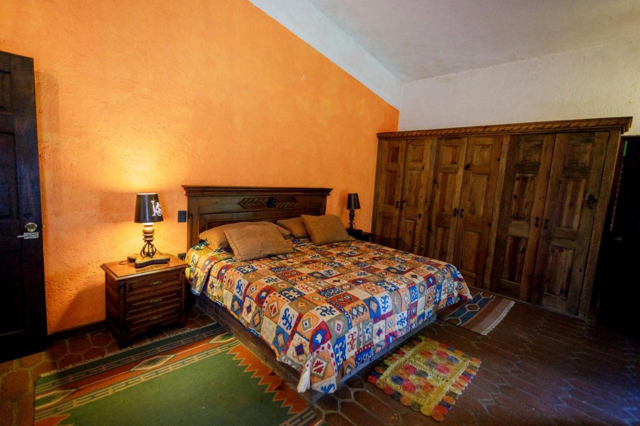 Lago Sol Hotel & Suites Tzintzuntzán Eksteriør bilde