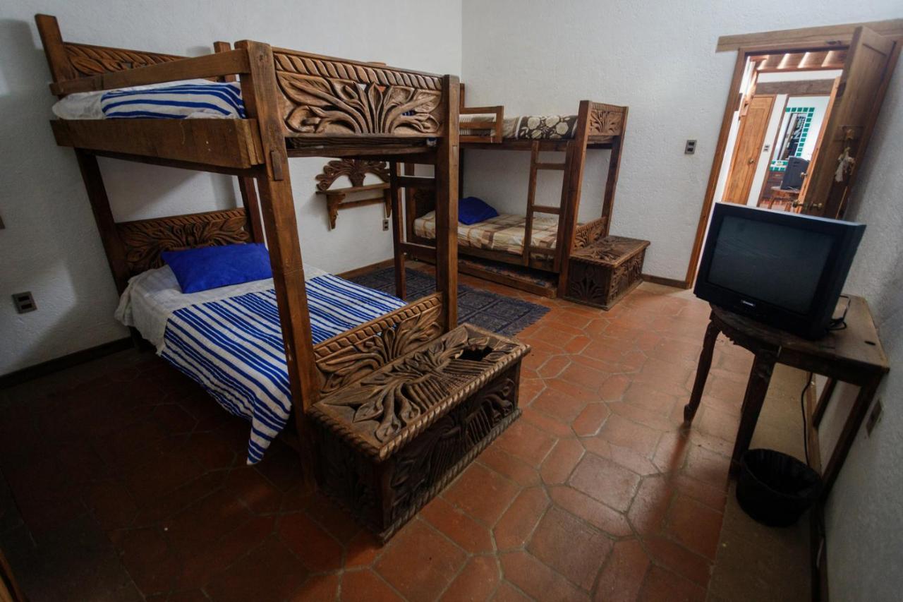 Lago Sol Hotel & Suites Tzintzuntzán Eksteriør bilde